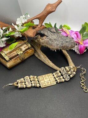 Carved bone adjustable bracelet vintage